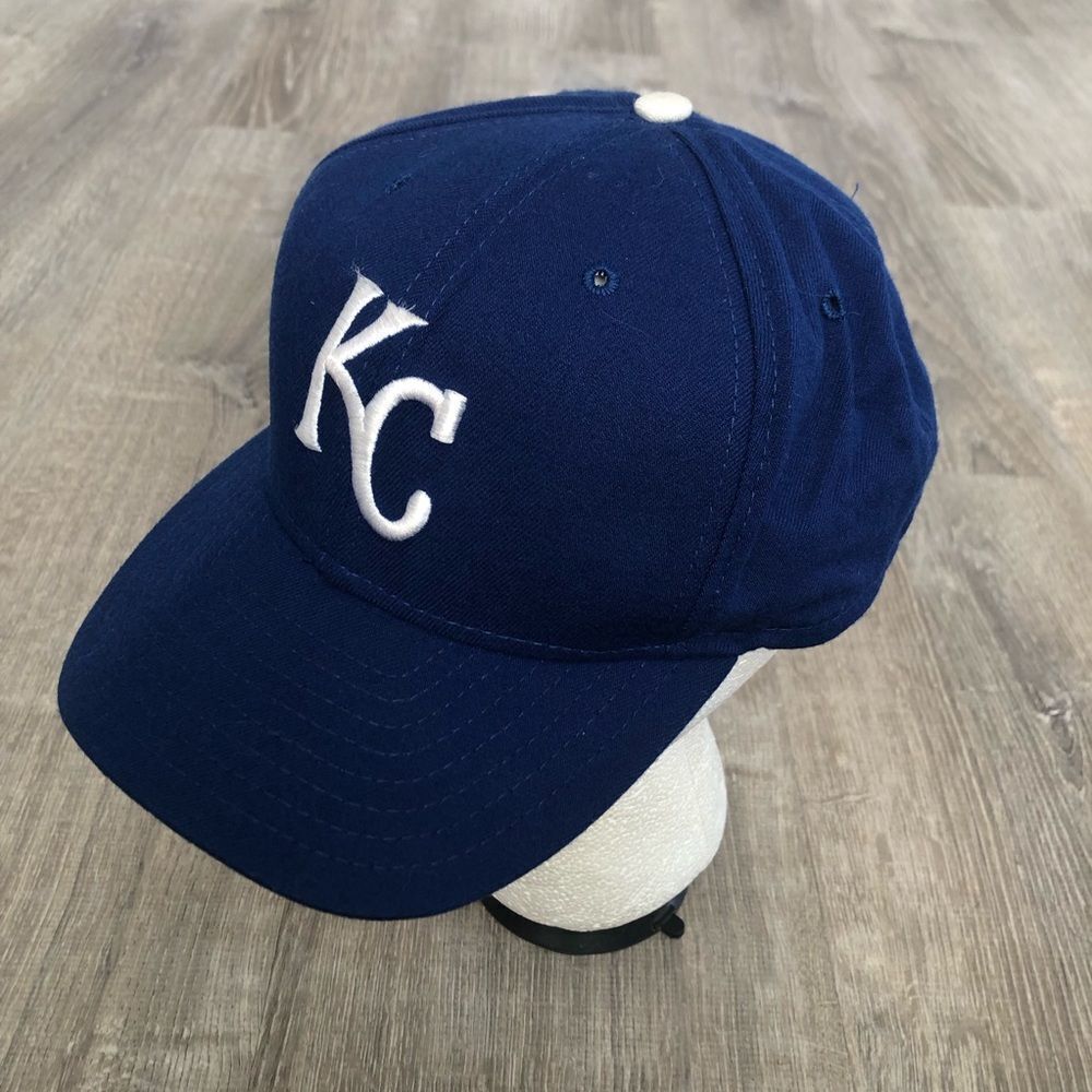 Vintage 90s Kansas City Royals MLB Snapback Baseball Hat Cap USA Size M/L READ